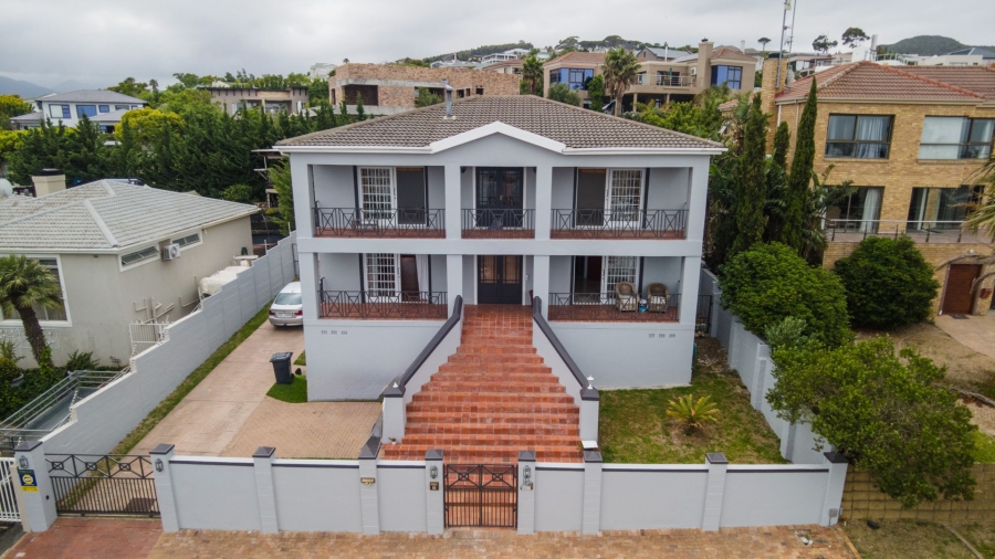 To Let 5 Bedroom Property for Rent in Bizweni Western Cape